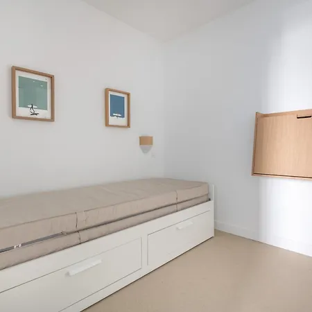 Apartment 10m De La - 2 Adultes Et 2 Enfants