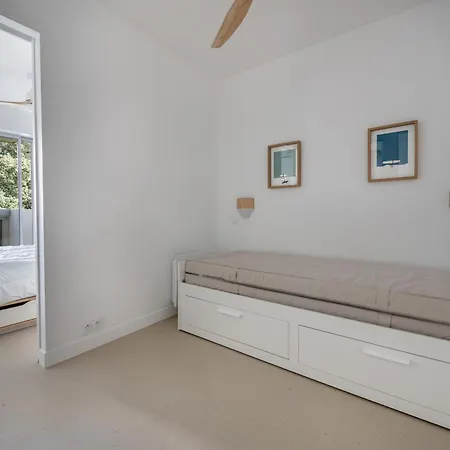 10m De La - 2 Adultes Et 2 Enfants Apartamento *