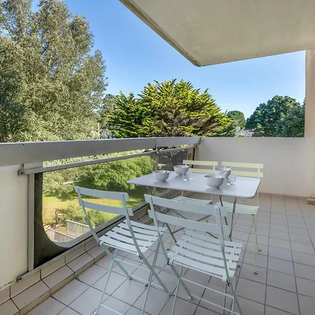 Apartment 10m De La - 2 Adultes Et 2 Enfants