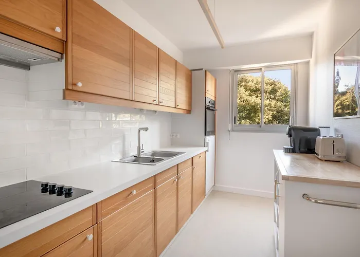 10m De La - 2 Adultes Et 2 Enfants